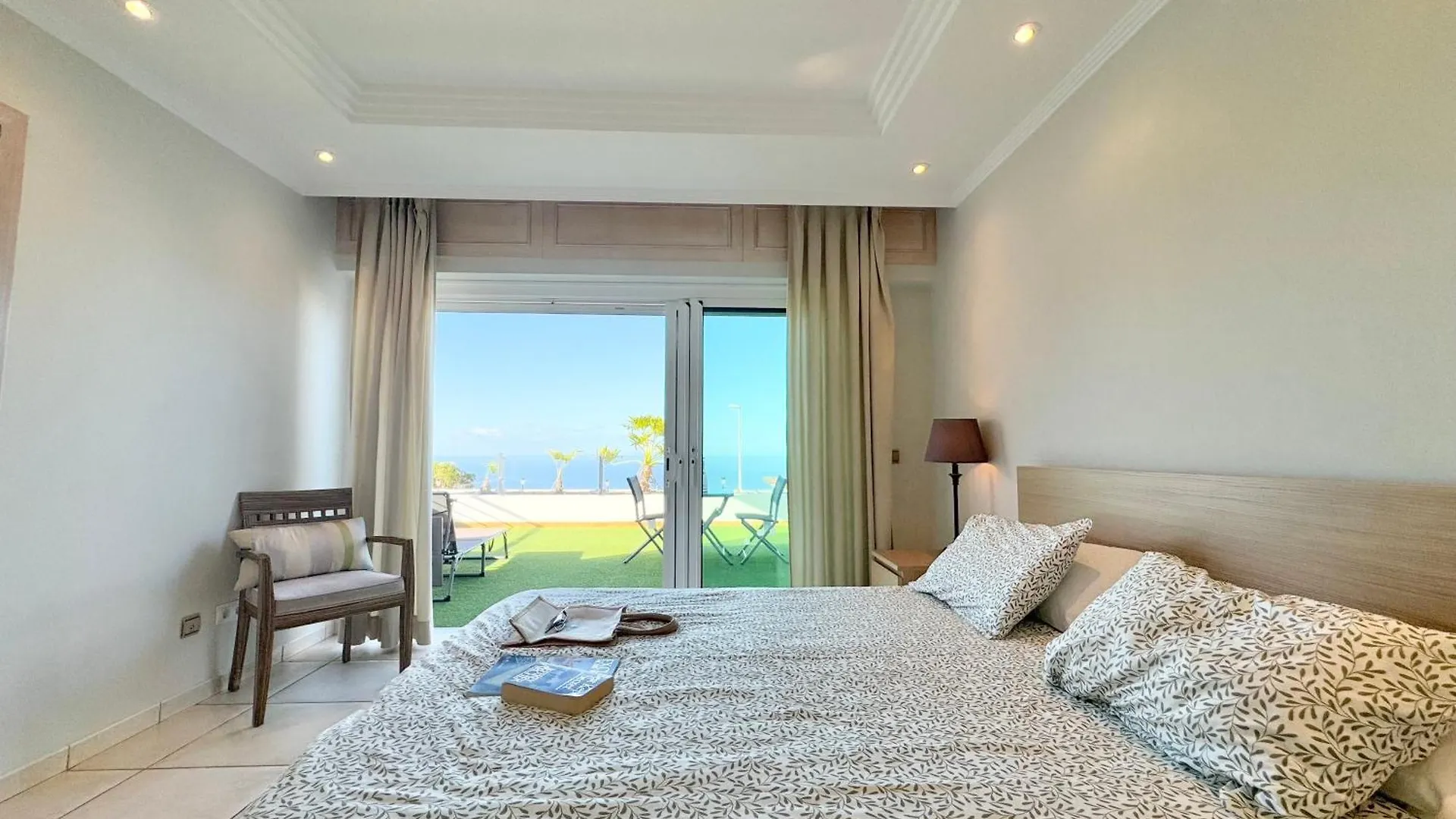 Villa Amorio A Spacious Modern Getaway With A Private Heated Pool & Sea Views Costa Adeje